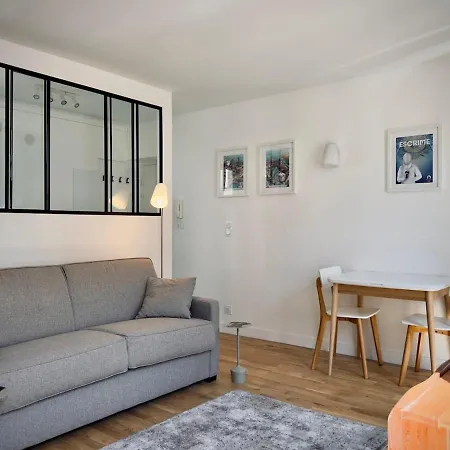 Cosy Et Calme 17 Batignolles Parigi
